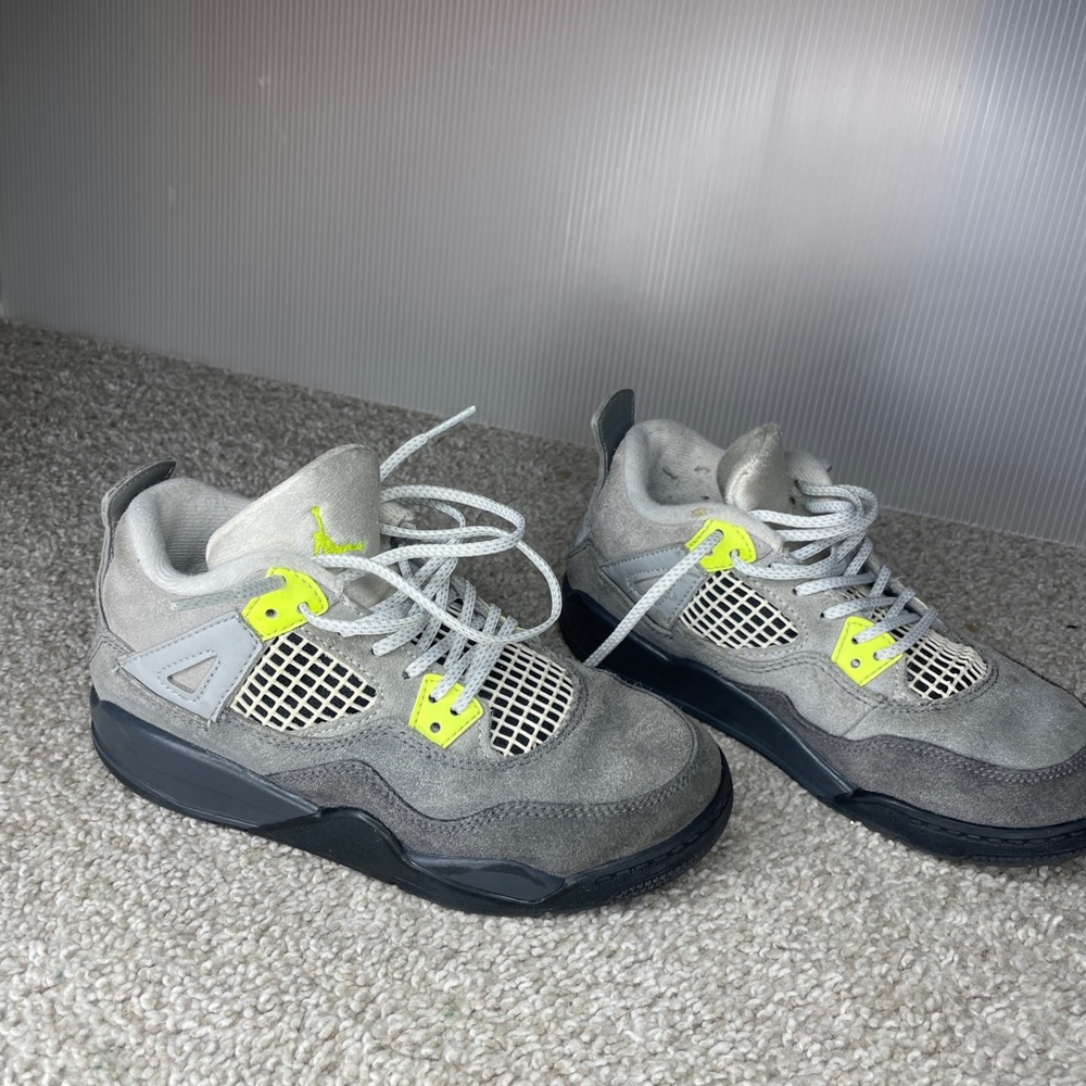 Jordon Neon Green & Grey size 13US
